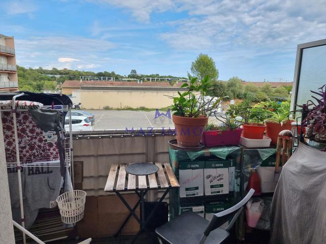 Valbonne: studio de 18m2 en location 505 € par mois