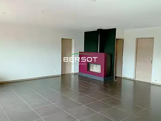 Valdahon 25800 Achat / Vente appartement 6 pièces t6 au dernier étage parking