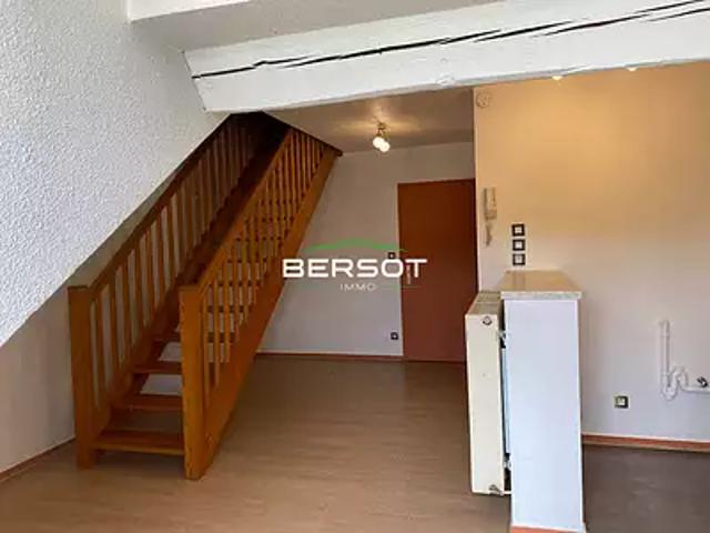 Valdahon 25800 Location appartement 2 pièces t2 au dernier étage cave