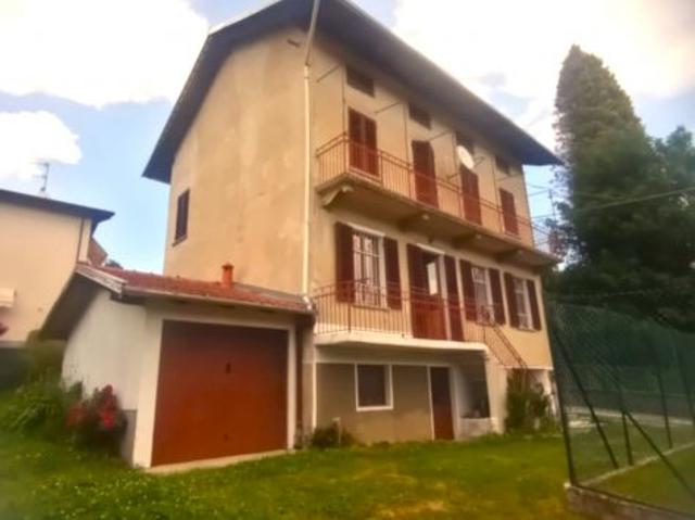 Valdilana Ponzone casa indipendente con terreno