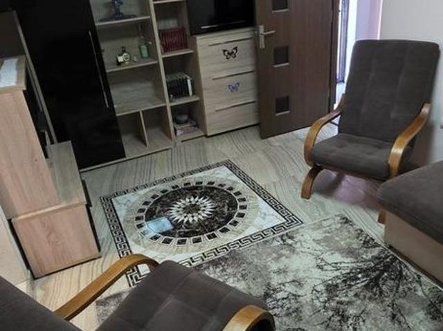 Valea Lupului, Antibiotice. Corp de casa cu 3 camere, 430euro/luna