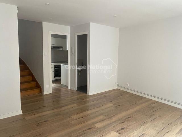 VALENCE Centre Ville: appartement T2 Bis DUPLEX 55 m² en location