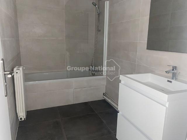 VALENCE Centre Ville: appartement T2 Bis DUPLEX 55 m² en location