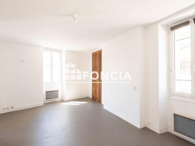 VALENCE HYPER CENTRE – T2 52,53 m² – CHARME DE L'ANCIEN – IDEAL PREMIER ACHAT OU INVESTISSEMENT