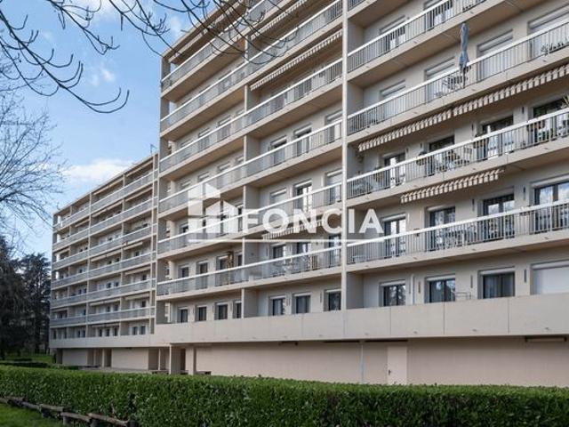VALENCE T5 + garage