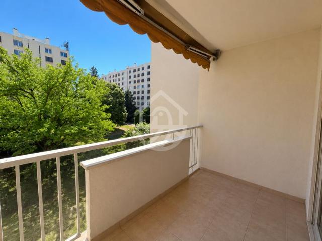 VALENCE: T3 TERRASSE PARKING CAVE