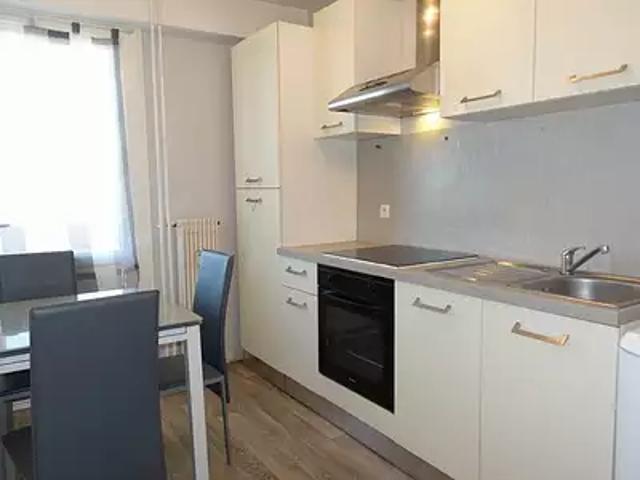 Valence 26000 Location appartement 1 pièce t1 parking