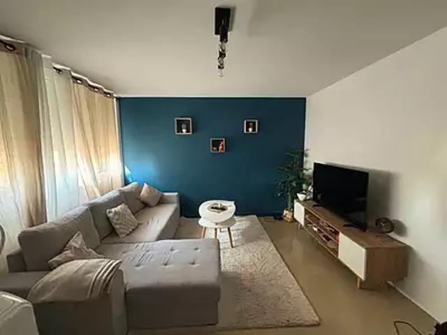 Valence 26000 Location appartement 3 pièces t3 au dernier étage