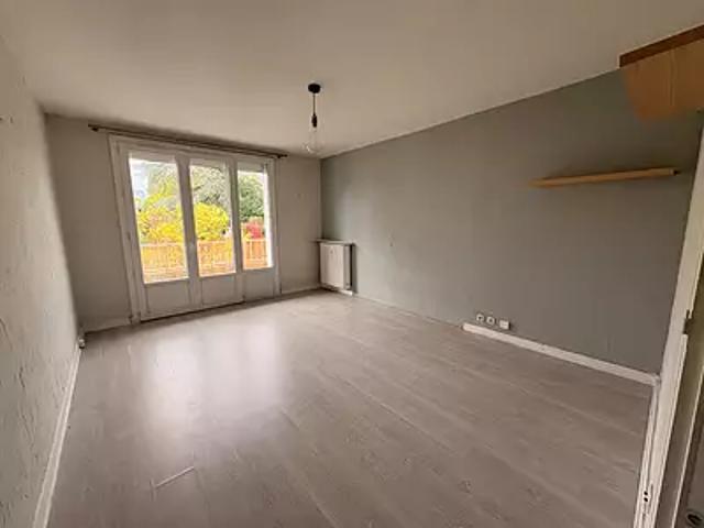 Valence 26000 Location appartement 3 pièces t3 parking