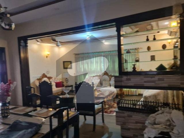Valencia Town 16 Marla House Available For Rent 5 Beds 2 Kitchen Gas Available 100 Feet Road