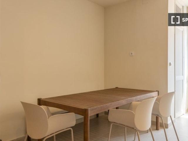 valencia, Valencian Community 46005
