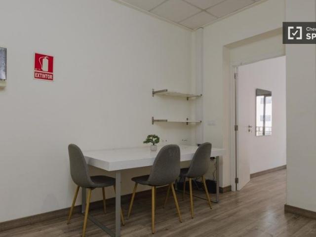 valencia, Valencian Community 46002