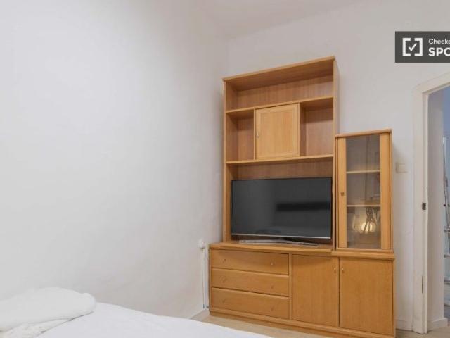 valencia, Valencian Community 46011