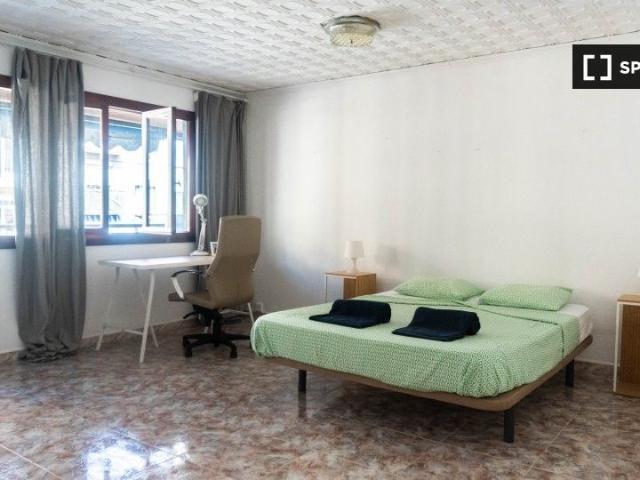 valencia, Valencian Community 46011