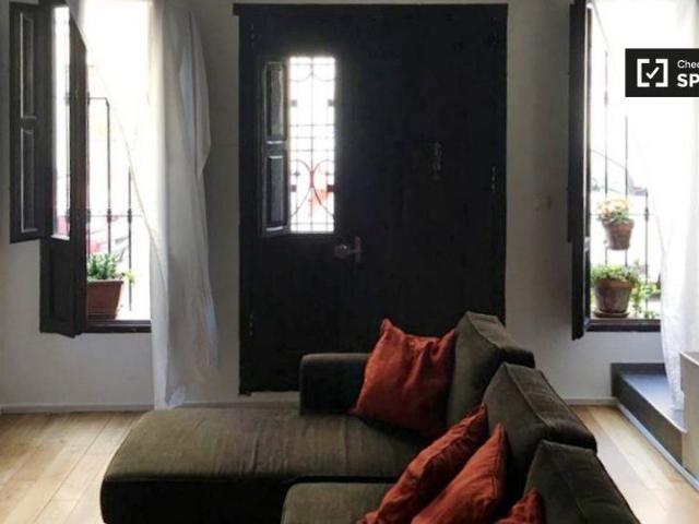 valencia, Valencian Community 46011