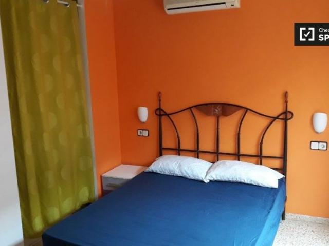 valencia, Valencian Community 46022