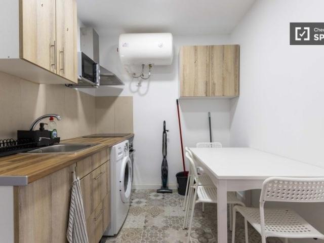 valencia, Valencian Community 46023