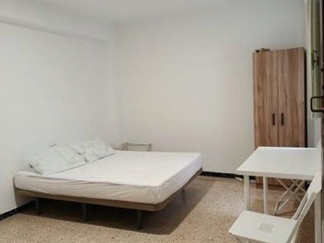 valencia, Valencian Community 46740