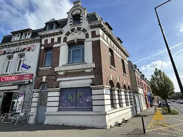 Valenciennes 59300 Achat / Vente divers 8 pièces au dernier étage