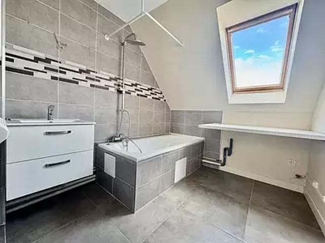 Valenciennes 59300 Achat / Vente maison 4 pièces t4 au dernier étage