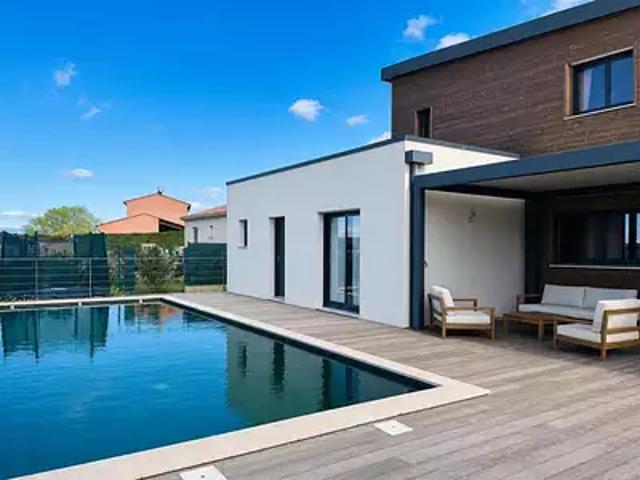 Valensole 04210 Achat / Vente maison 7 pièces t7 piscine jardin