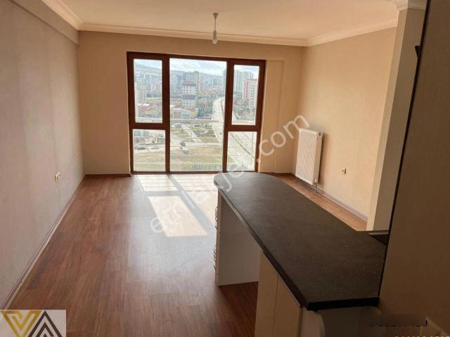 Valentia'dan Ozan Tower'da 1+1 Satılık Daire !