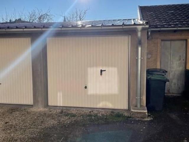 Valentigney Location Parking / Garage 25