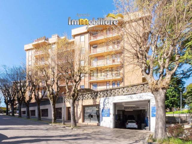 Valenza, locale ad uso autorimessa attualmente locata Contat. 505m² Valenza