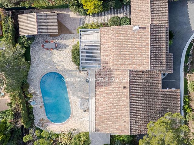 Valescure Les Golfs Villa De Plain Pied 4 Chambres Piscine 150m² Saint Raphaël