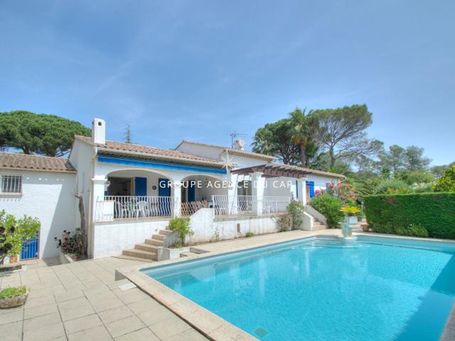 Valescure Les Golfs Villa 5 Pieces De Plain Pied Avec Piscin. 142m² Saint Raphaël