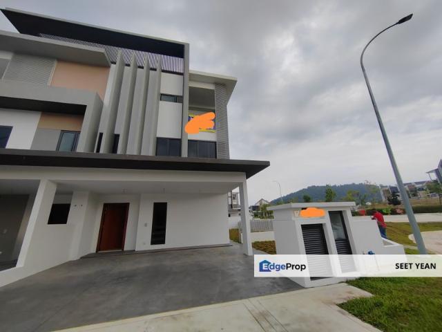Valeria Garden Homes Danau Flora