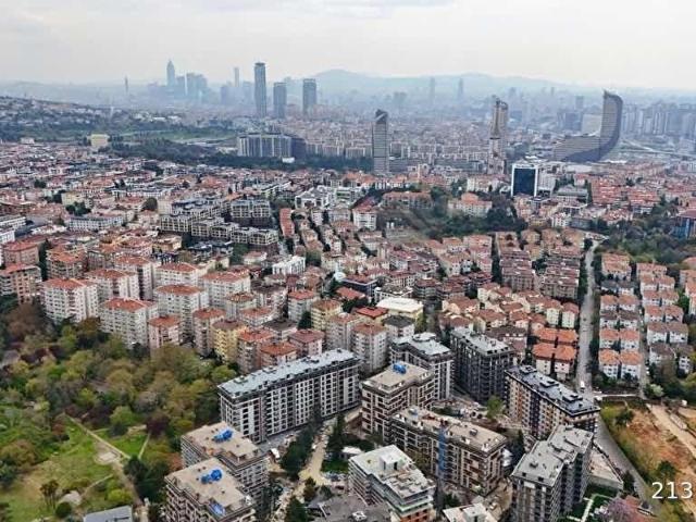 VALİDEBAĞ SİTESİNDE KAPANMAZ KORU MANZARALI 3+1 SATILIK DAİRE