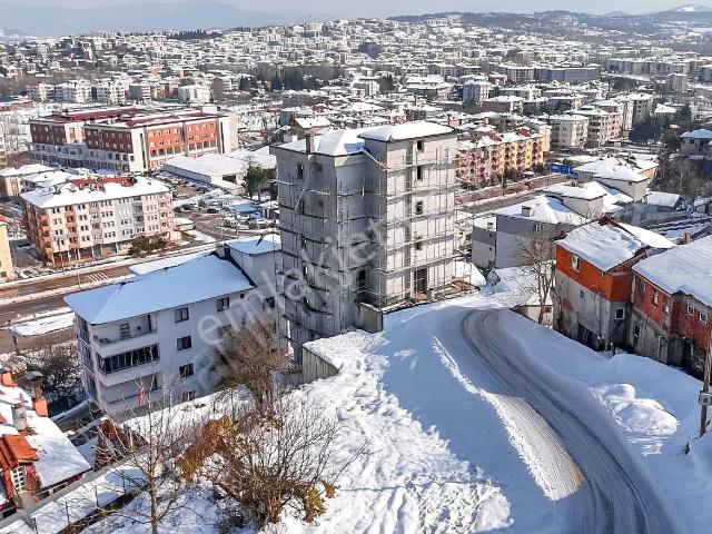 Vali Konağı Ve Adliye Karşısında Manzaralı 1+1 Sıfır Daireler