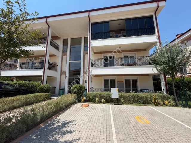 Vali Konakları 2 Sitesi'nde Satılık 3+1 Bahçe Katı Daire