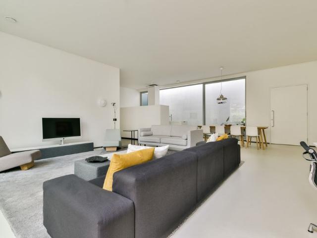 Valkenburgerstraat 132B, 1011 NA, Amsterdam