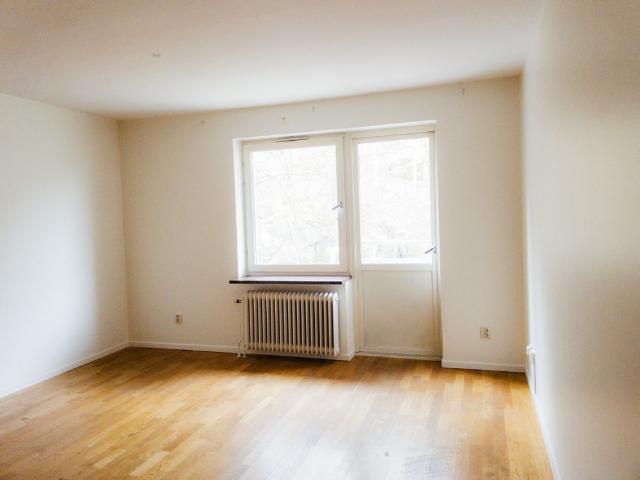 Välkommen till denna charmiga etta på Blasius Königsgatan 30 F!