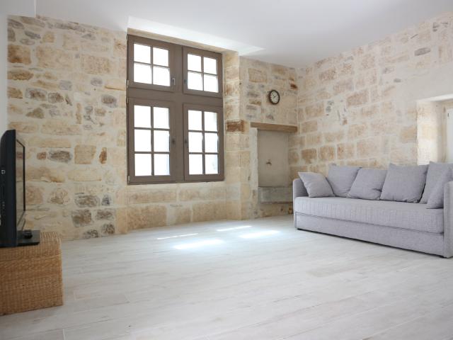VALLABREGUES P3 MEUBLE 88 m2