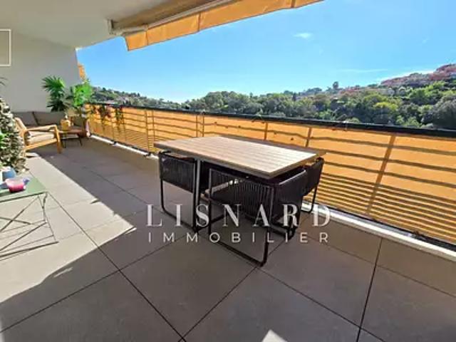Vallauris 06220 Achat / Vente appartement 3 pièces t3 au dernier étage terrasse