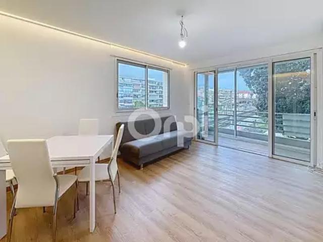 Vallauris 06220 Achat / Vente appartement 1 pièce t1 terrasse
