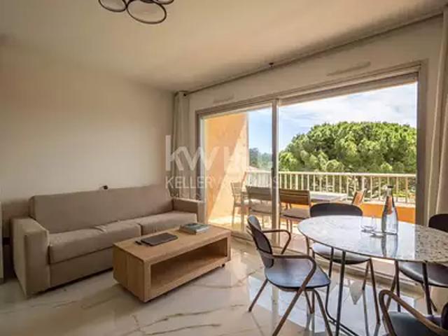 Vallauris 06220 Achat / Vente appartement 2 pièces t2 au dernier étage piscine