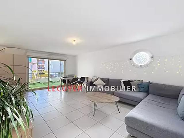 Vallauris 06220 Location appartement 4 pièces t4 terrasse parking