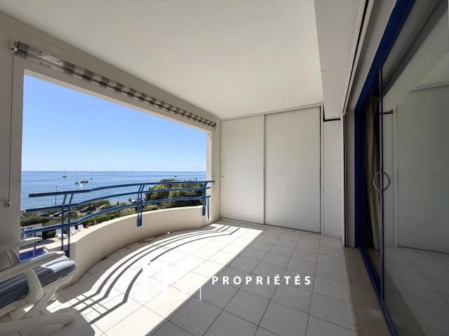 Vallauris, Golfe Juan, T3 en front de mer dans résidence avec pi