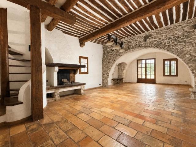 VALLAURIS MAISON DE VILLAGE IDÉALE INVESTISSEMENT