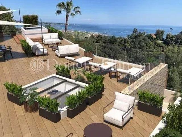Vallauris – Villa contemporaine rénovée avec vue mer panoram. 245m² Vallauris