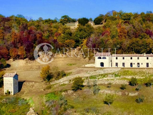 Valle è un esclusivo complesso abitativo nato dalla ristrutt. 480m² Città di Castello