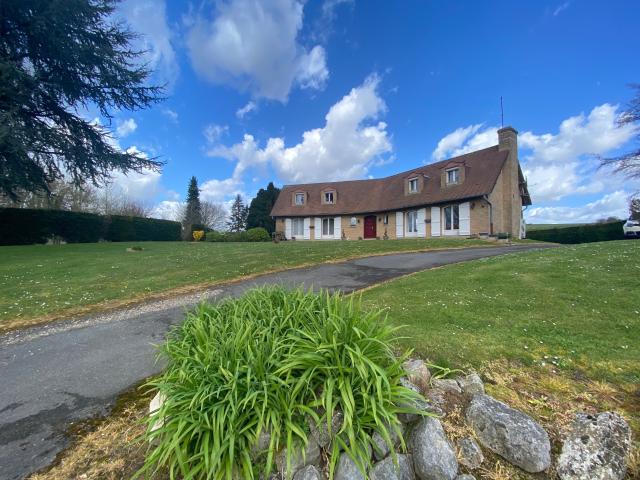VALLEE D'AUTHIE, PAVILLON 4 CHAMBRES, BON ETAT