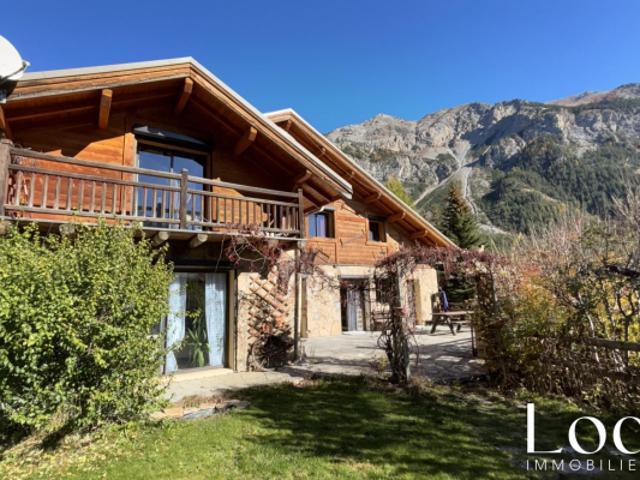VALLEE DE LA CLAREE SUPERBE ET VASTE CHALET DE CARACTERE BEA