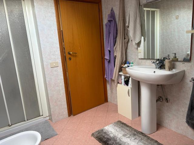 Vallefoglia ZONA BOTTEGA AFFITTASI APPARTAMENTO COMPLETAMENTE ARREDATO