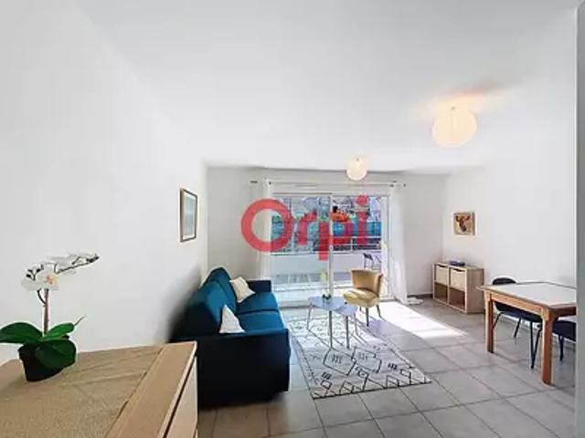 Valleiry 74520 Location appartement 1 pièce t1 piscine terrasse