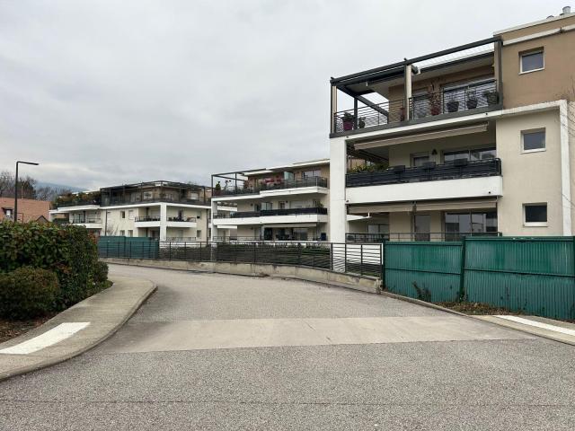 Valleiry Location Appartement 74